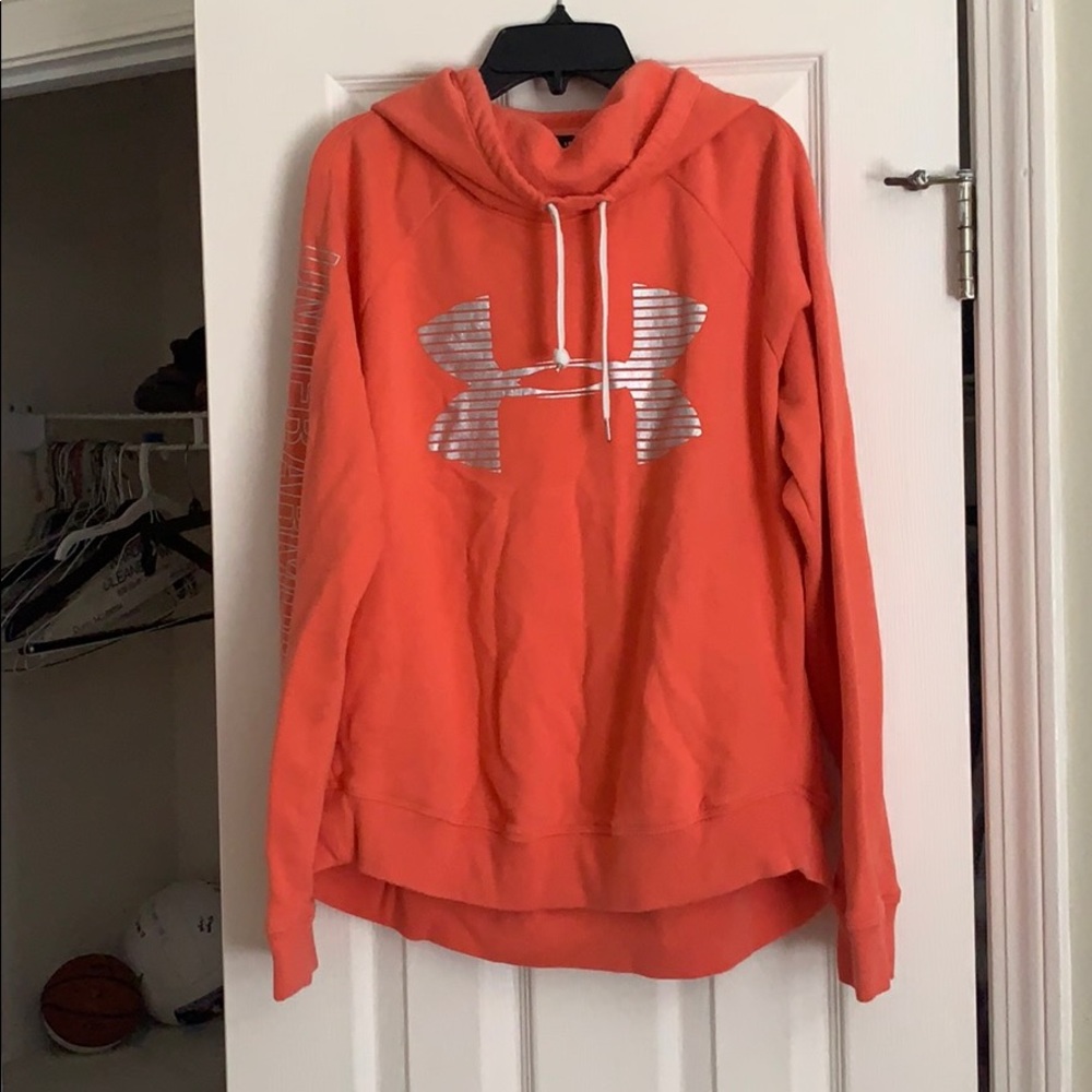 Women’s Under Armour Hoodie Large